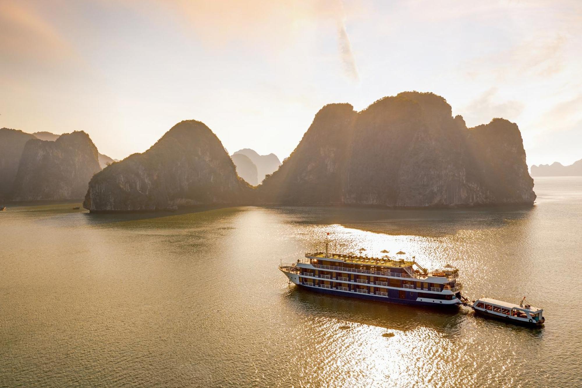Halong Dragon Bay Cruise Hotell Ha Long Eksteriør bilde